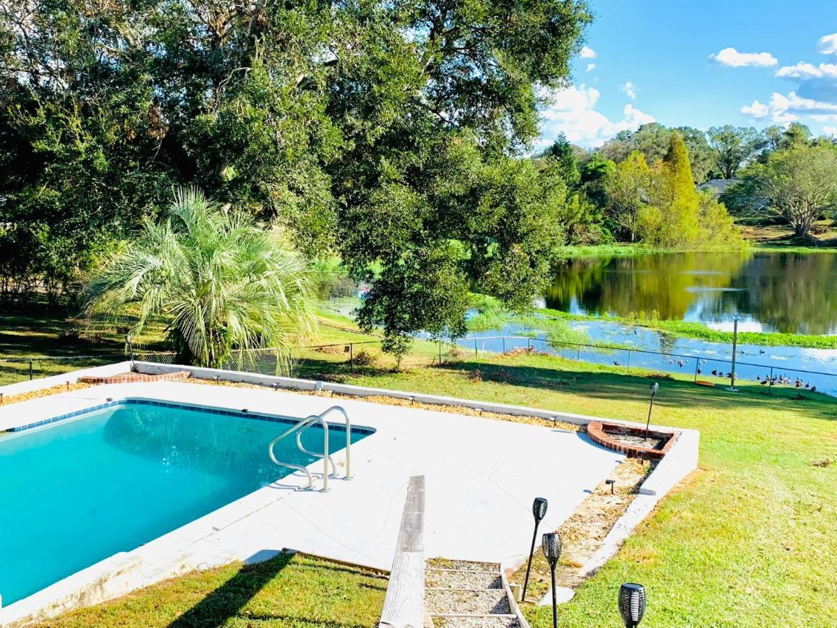 Stylish Lake Home With Huge Pool, Arcade With Ps5,And Theater Just 5 Min From Legoland Уинтер-Хейвен Экстерьер фото